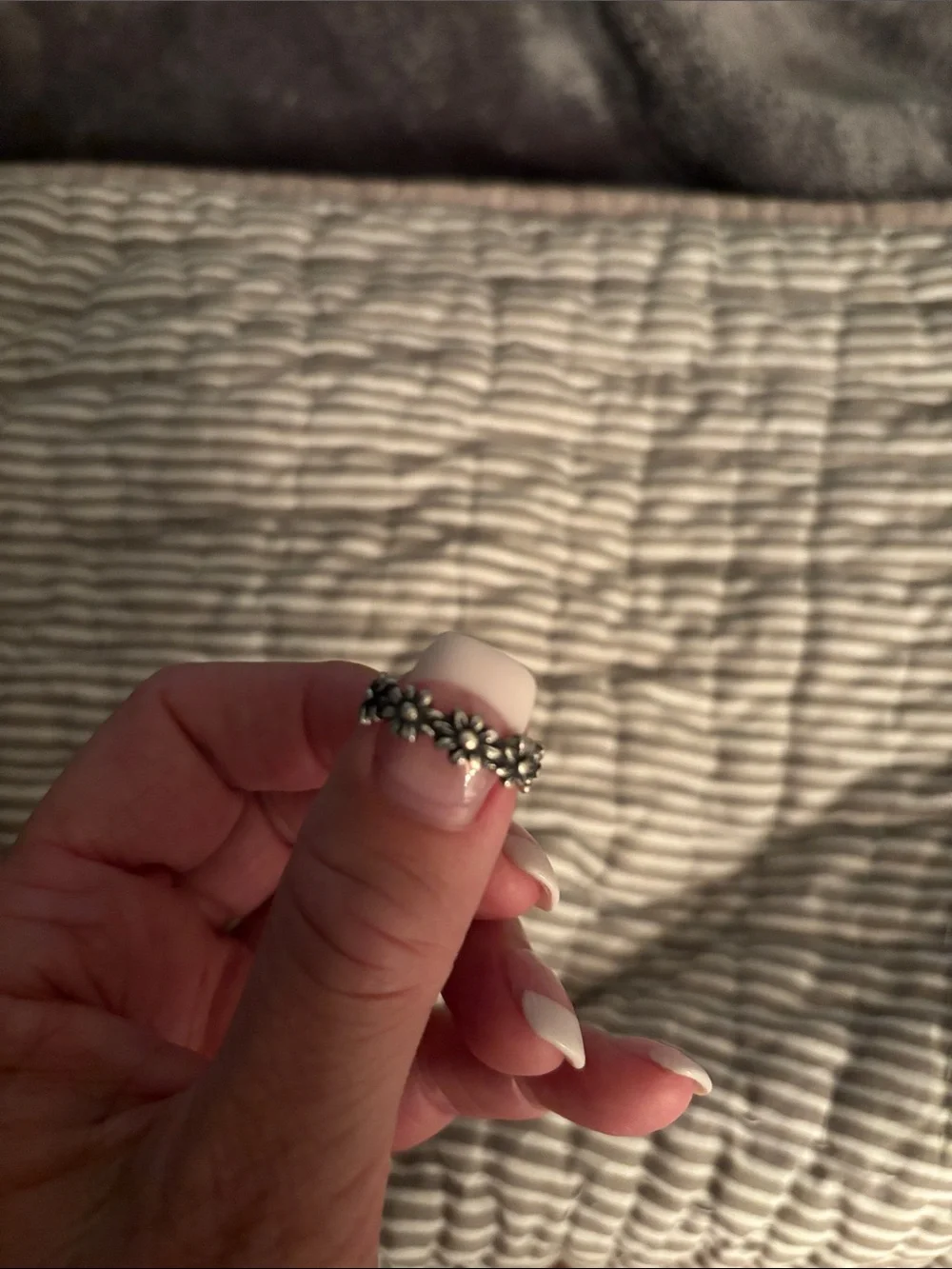 James Avery Floral Daisy Ring in Silver - Picture 2 of 3